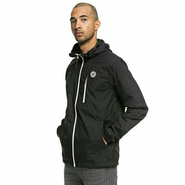 Jaket DC Shoes Water Resistant Windbreaker Jacket Original
