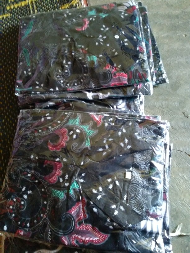 Batik Couple Keluarga Sania Ruffle Ori Ndoro Jowi Dnt Motif Kupu Putih.s.m.l..xl.xxl