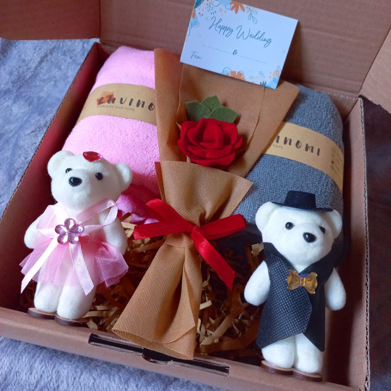 hampers wedding handuk boneka couple hadiah wedding,pernikahan,anniversary,dll