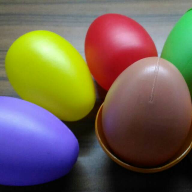 Telur polos telor warna warni mainan plastik paskah