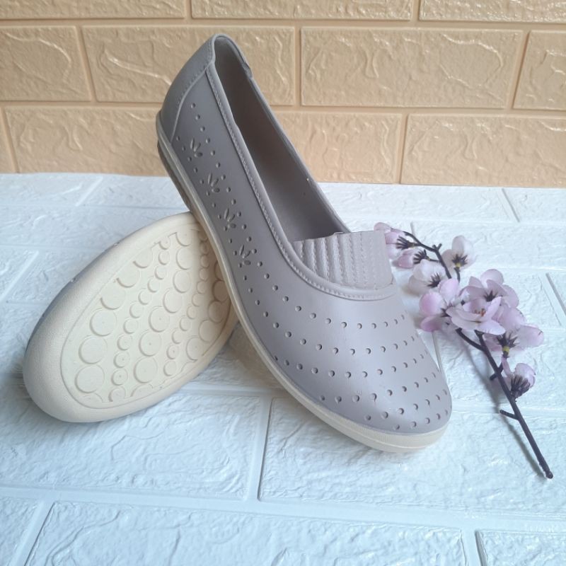 Sepatu karet Anti Air Wanita ATT SLK 474/Sepatu Karet Anti Air Slip On