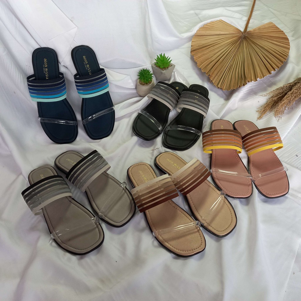 Sandal Flat Wanita Sincla Flat Sandals