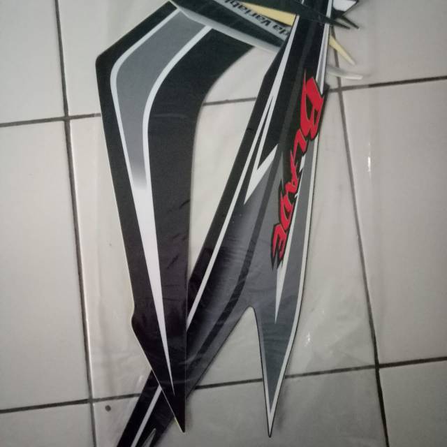 Stiker striping Blade new 2011