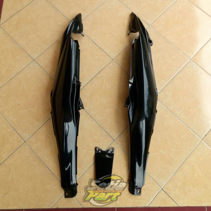Cover bodi belakang jupiter z new burhan burhan hitam biru merah silver