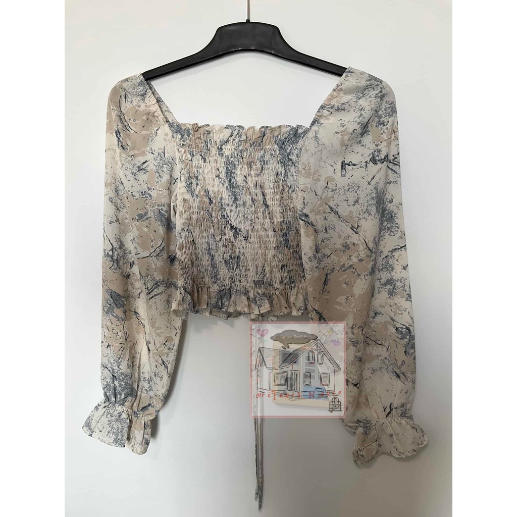 Crop top lengan panjang, Bali, Serut