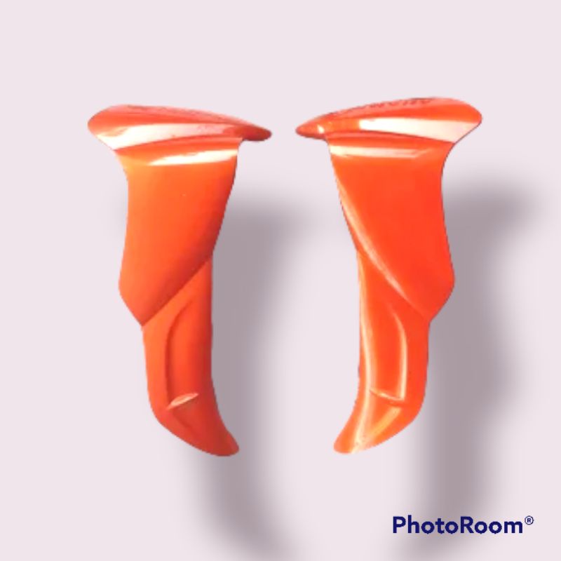 Sayap luar Jupiter z lama Jupiter z Burhan orange