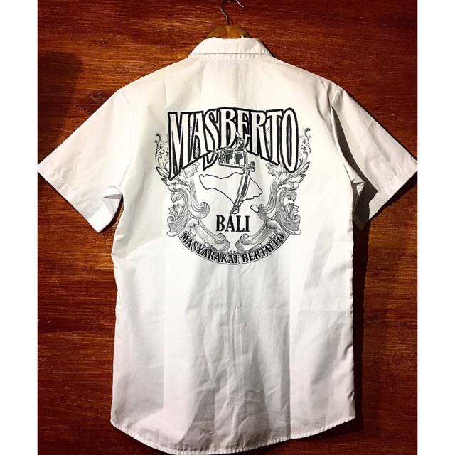 Kemeja Masberto Bali