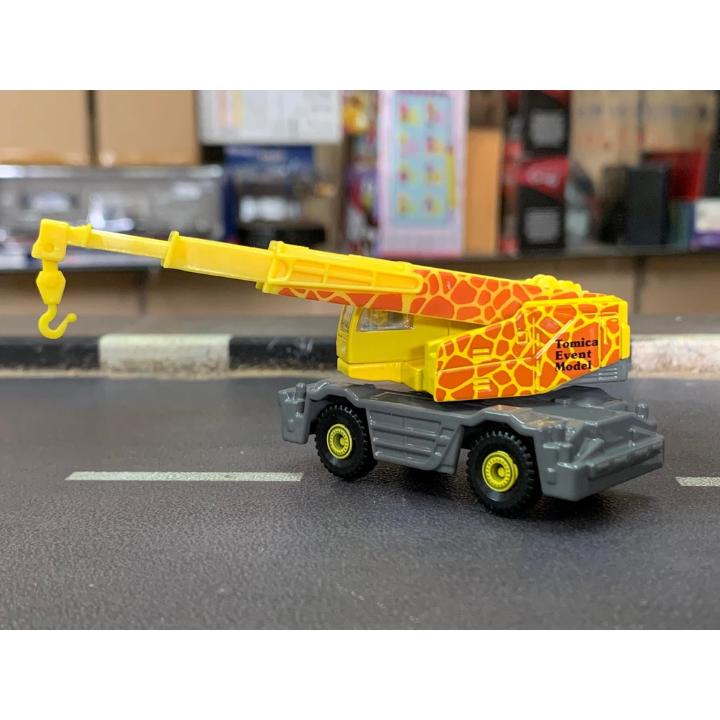 Tomica Event Model 02 Kobelco Rough Terrain Crane Panther X 250