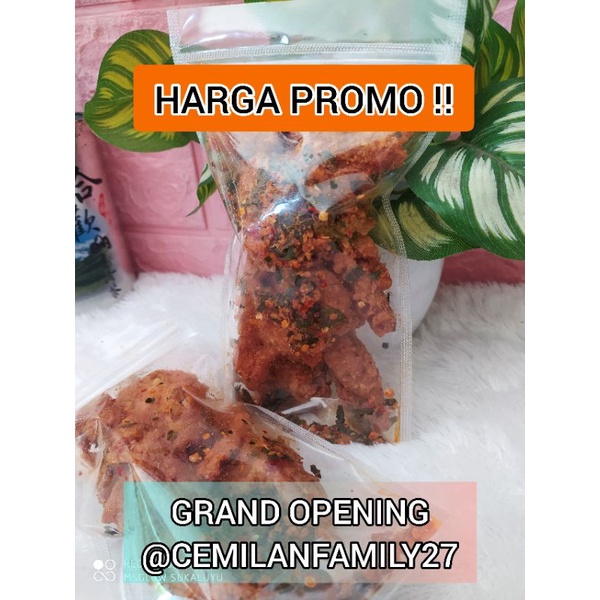 

Keripik kulit ayam crispy bumbu pedas daun jeruk 60gr