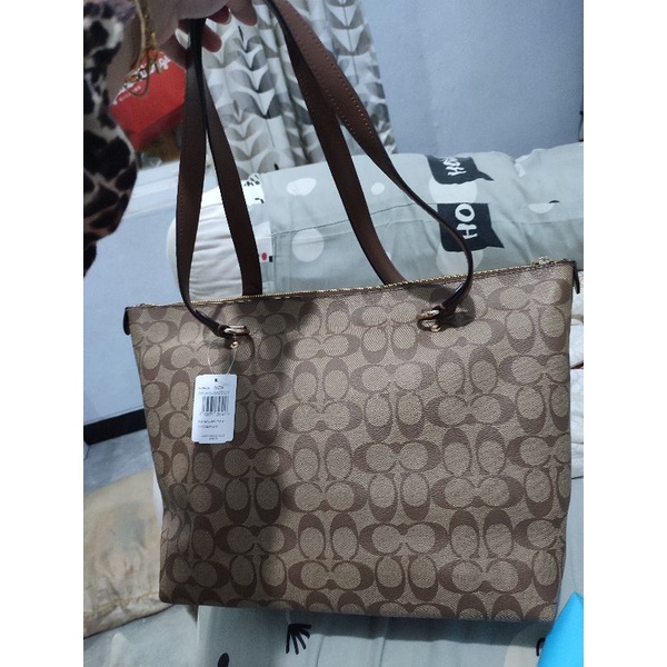 Coach Tote Zip Gallery