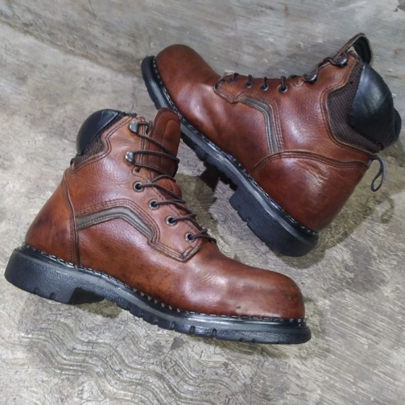 SEPATU SAFETY REDWING 3526 - SECOND ORIGINAL