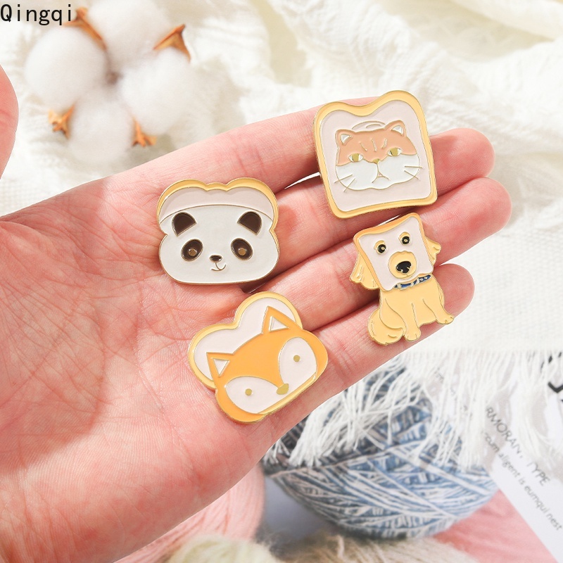 Bros Pin Enamel Bentuk Kartun Panda / Kucing / Rubah Lucu Untuk Hadiah