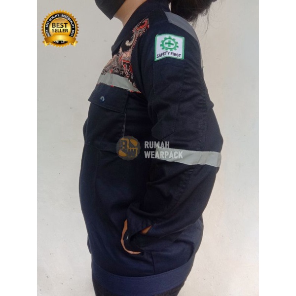 Baju Kerja/ Wearpack Proyek Atasan Warna Navy Kombinasi Batik