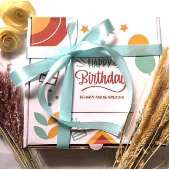 

HARGA UNTUK 2 PCS❗ Box pizza 21 packing / baju / hampers / hijab | Kardus Kado Bayi / Box Hampers Motif | BOX UKURAN 21x21x5, box hampers / kotak kado / box kado / tempat kado / box hampers Happy birthday