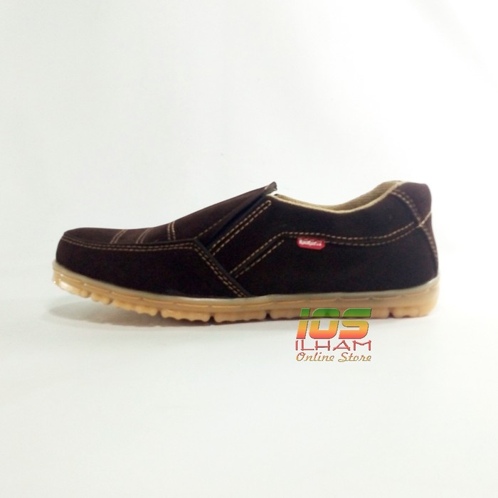 Sepatu Sneakers Slop Kickers Suede Garis 39/43 Cokelat