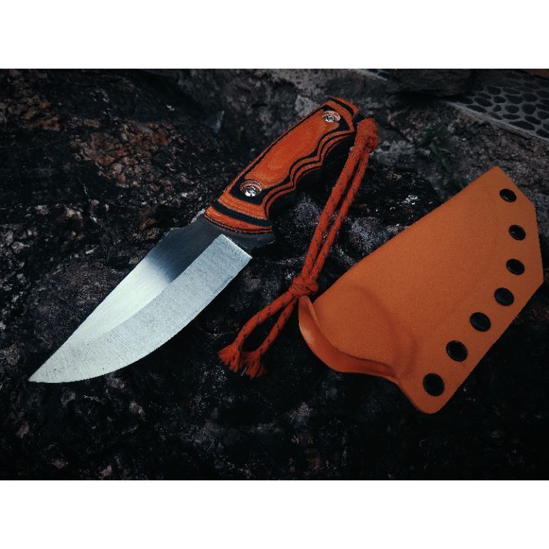 Pisau bushcraft D2 sarung kydex