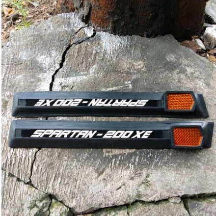 Side trim Vespa Spartan belakang