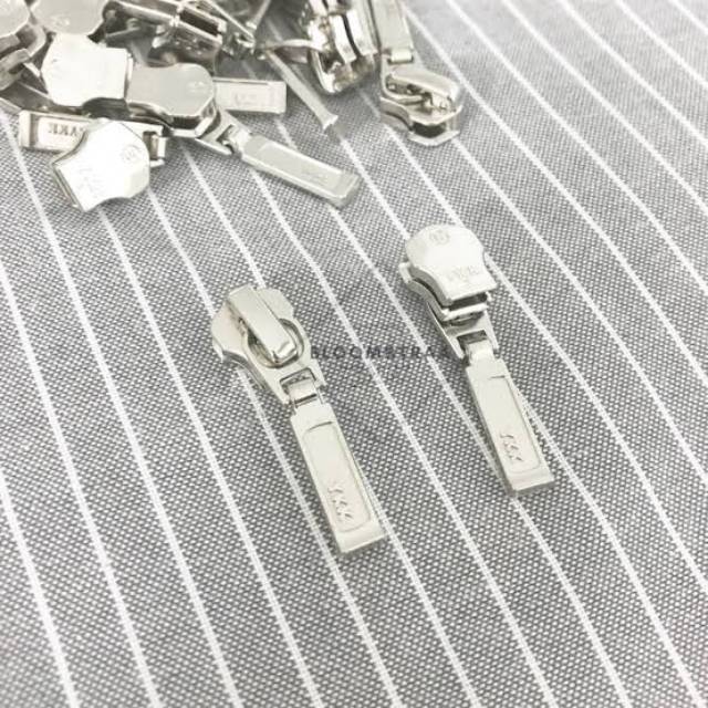 Kepala Resleting Gigi Besi YKK No 5 nickel DA DR7 Metal head zipper puller seleting besi