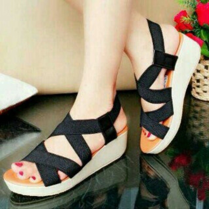 Sandal Wedges Wanita Karet Silang SDW217