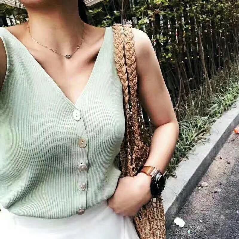 2110 button knit tank