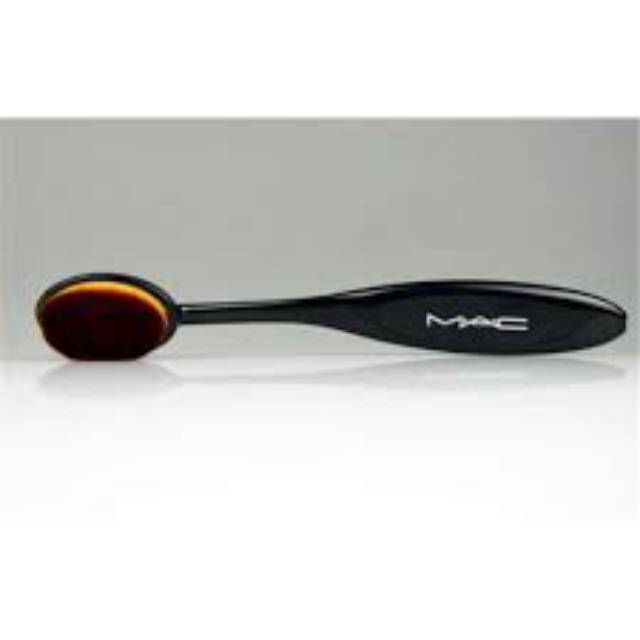 MAC OVAL BLENDING FOUNDATION BRUSH- MAC OVAL BRUSH - KUAS OVAL FOUNDATION BLENDING MAKE UP