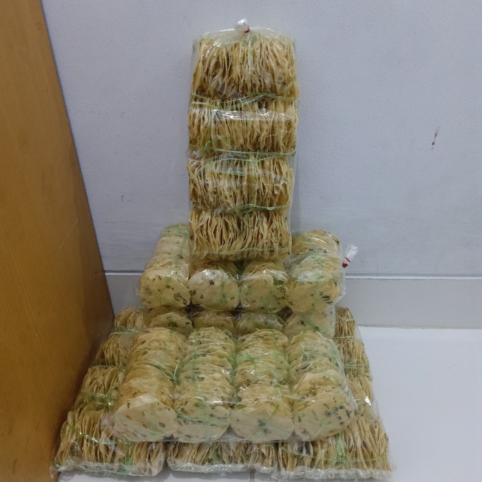 

NEW kerupuk kamang/ kerupuk singkong/opak bukittinggi rasa original