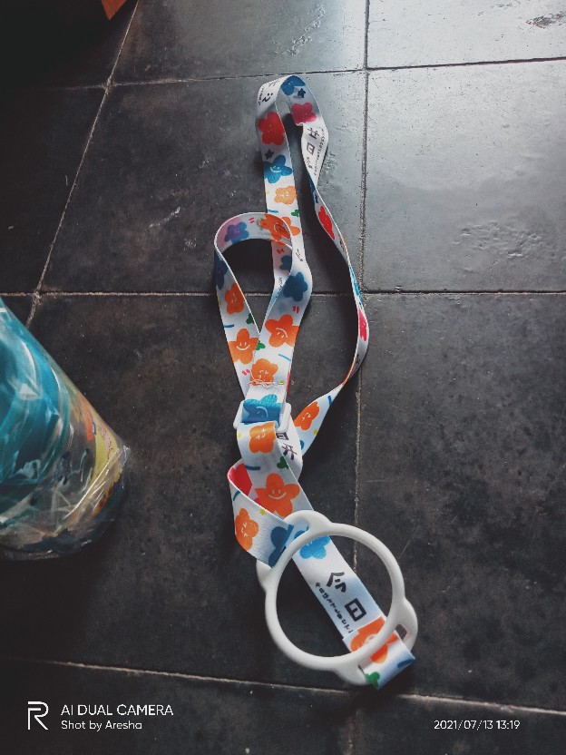 Botol Minum Anak Air Mancur Model Ikan Paus Sedotan 250ml