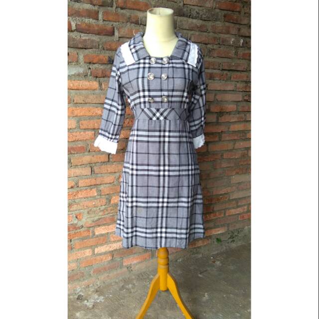Dress burberry / blouse burberry / burberry / plaid mid dress / dress preloved