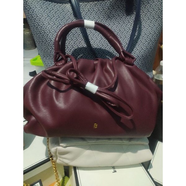 Yura bag Izzy Tote bag vol 1 cloud bag new PRELOVED