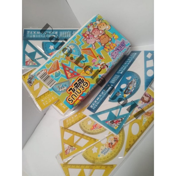 

Penggaris set isi 4 / Ruller set