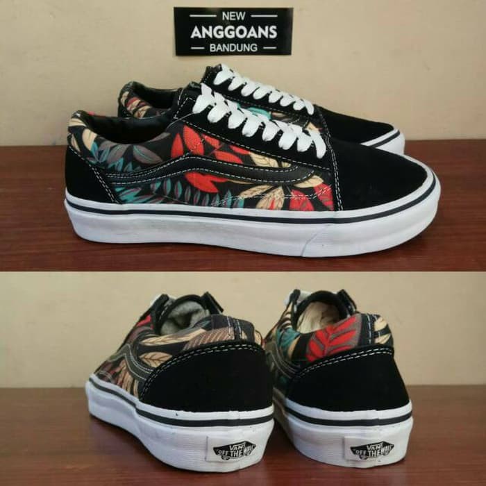 sepatu vans motif ori