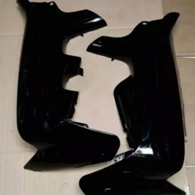 sayap Suzuki Smash lama hitam