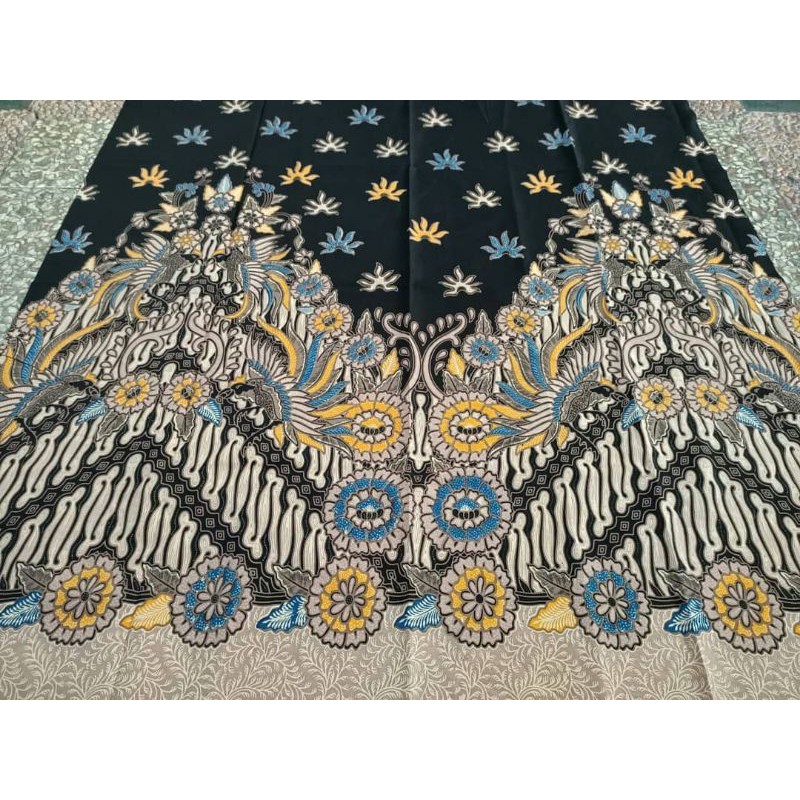 Kain Batik Laweyan Solo motif bunga matahari