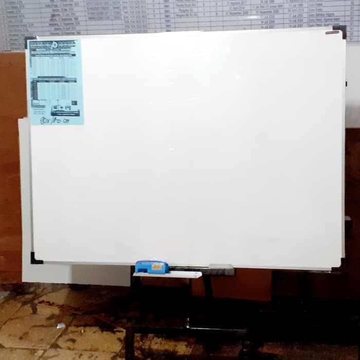 

Papan Tulis Gantung 90 × 120 Cm