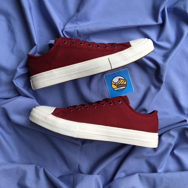 royal blue chuck taylors low