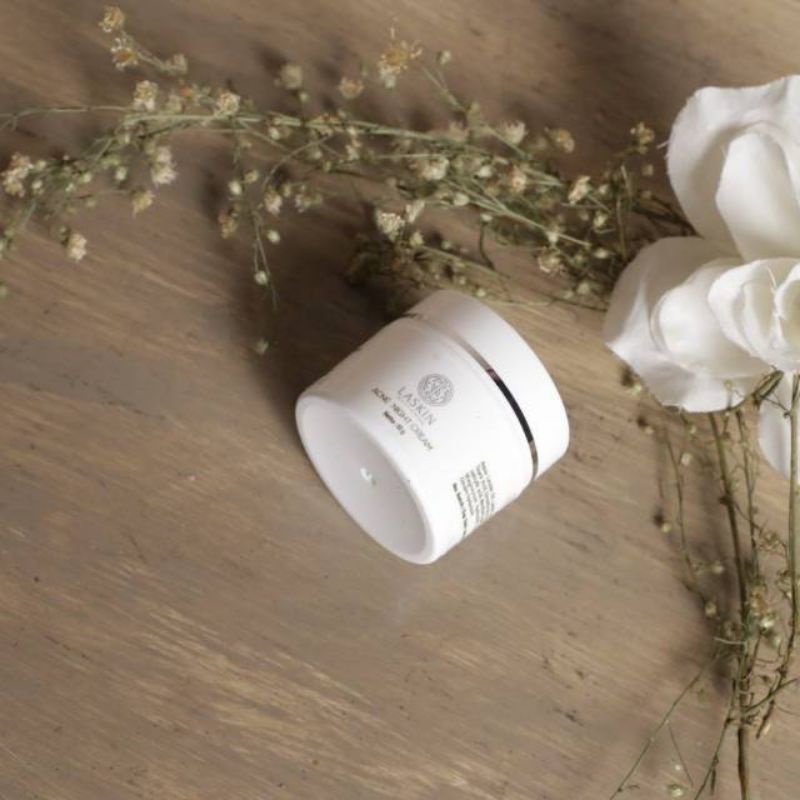 laskin acne night cream