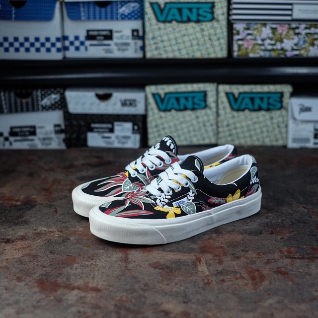 vans era low top