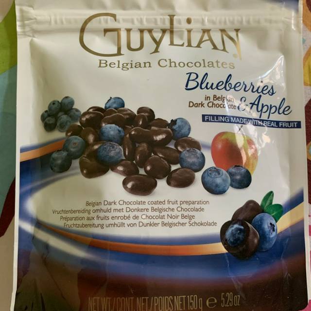GuyLian Blueberry & Aple Dark Chocolate