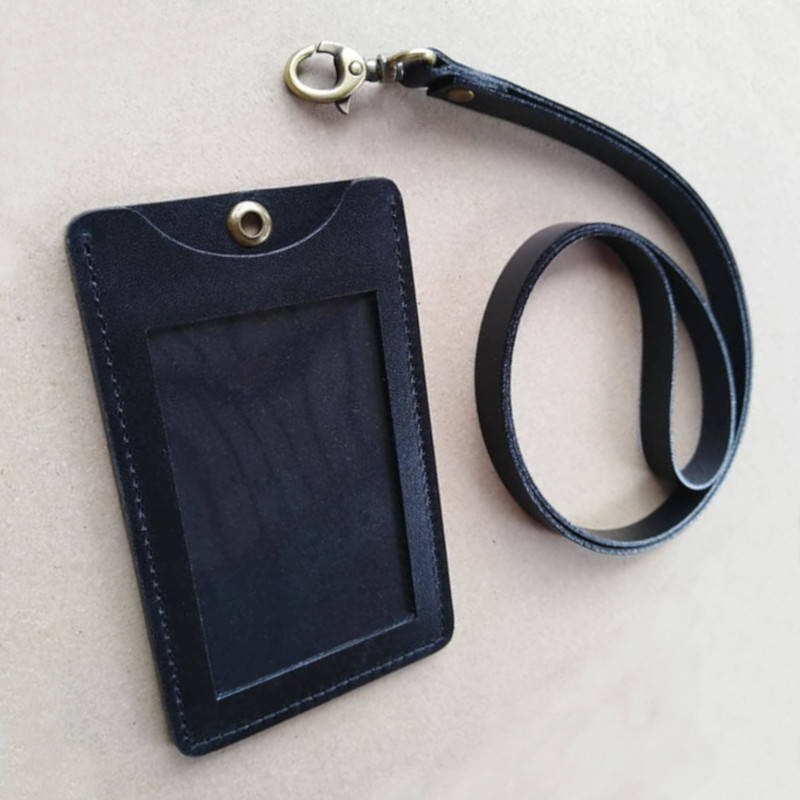 

Gantungan id card - id card holder - name tag holder - kulit sapi asli
