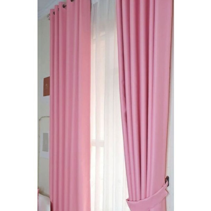 Gorden blackout khusus warna pink 6 gelmbung 12 lubang smokring silver L 100×200 T