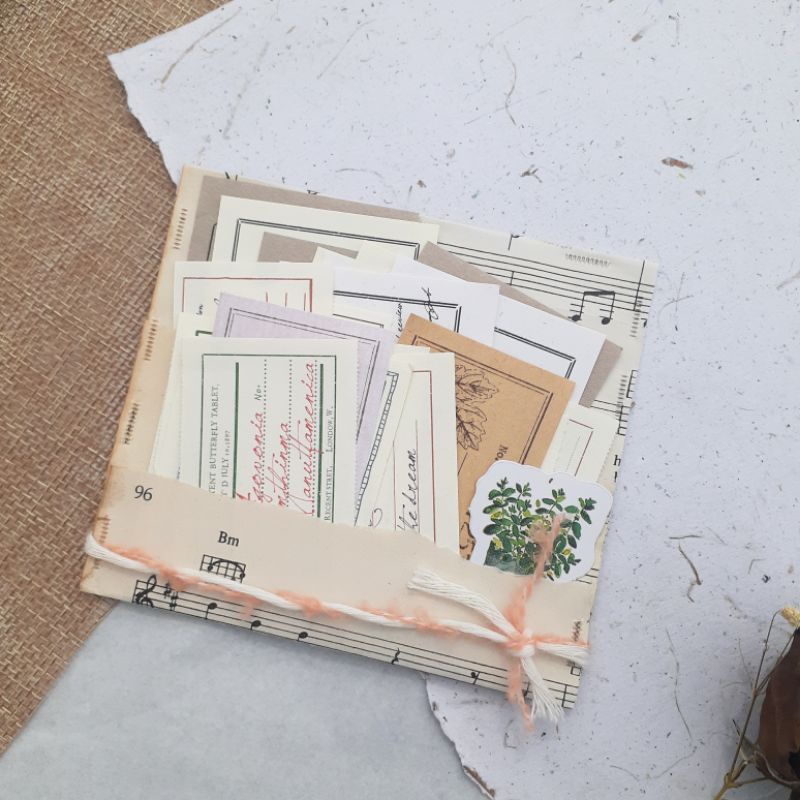 

vintage ephemera untuk journal/ scrapbook [24pcs]
