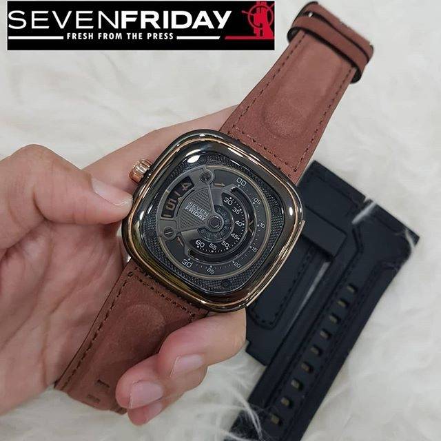 SEVEN FRIDAY M2B/01