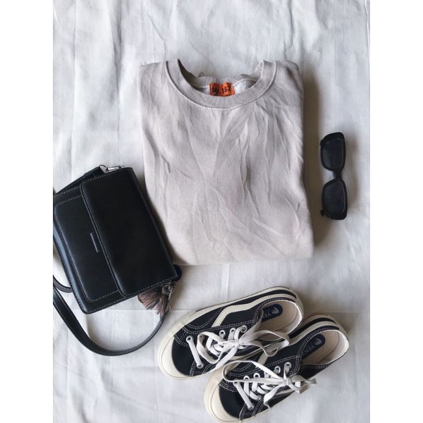 Crewneck By. 187