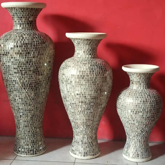 Vas guci keramik tempel kaca