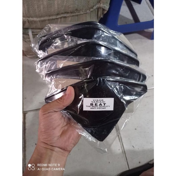 Visor Beat Hitam Tebal