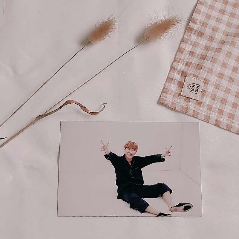 [OFFICIAL] BTS ONEUL LIVE PHOTO JHOPE HOBI