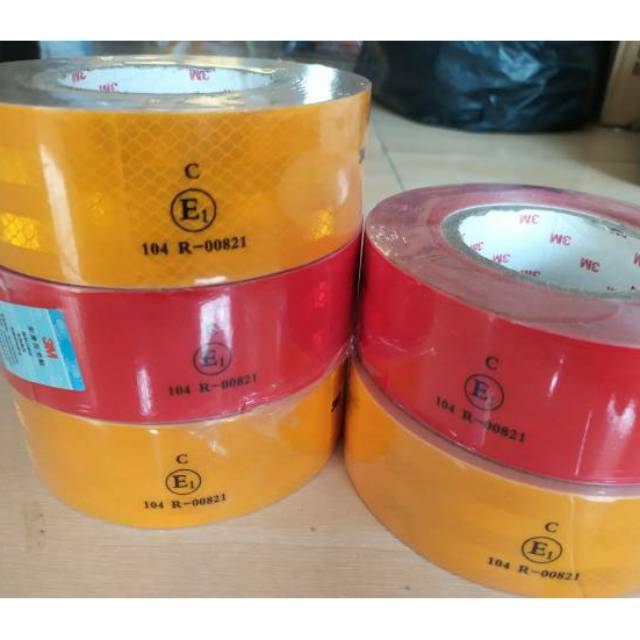 Sticker Reflector Pemantul Cahaya KIR DISHUB Diamond Grade Tape per 30cm 60cm