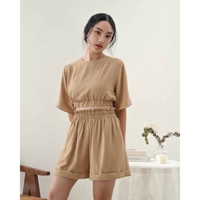 Nabi Set | Baju setelan korea wanita, set wanita, setelan crop top, setelan santai, casual set