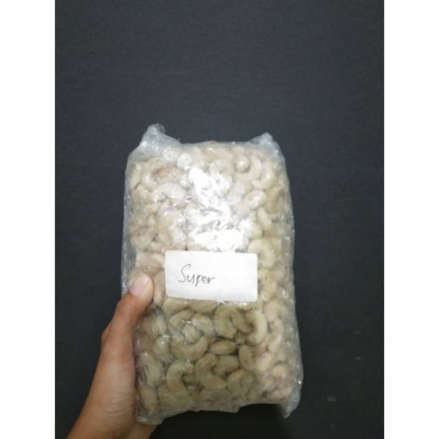 

Kacang Mete Asli Wonogiri Super Mentah