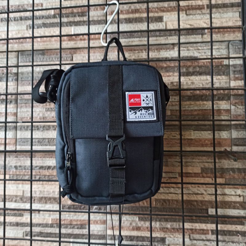 Tas Selempang Rei Nomadic ORIGINAL